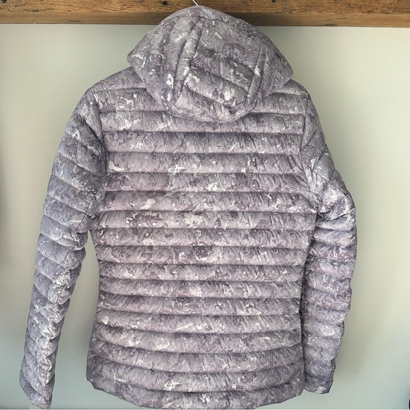 NWOT lululemon Pack It Down Jacket (size 6) - Picture 6 of 8